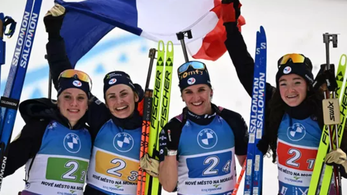 Championnes du monde ! une ancienne élève du collège sacrée en or !